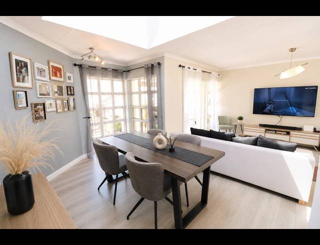 2 BEDROOM APARTMENT FOR SALE IN RIVONIA